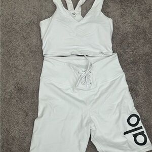 ALO Yoga White Set